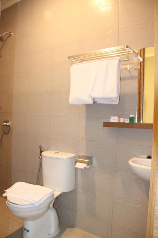 Front One Cabin Malioboro Jogja يوغياكارتا المظهر الخارجي الصورة