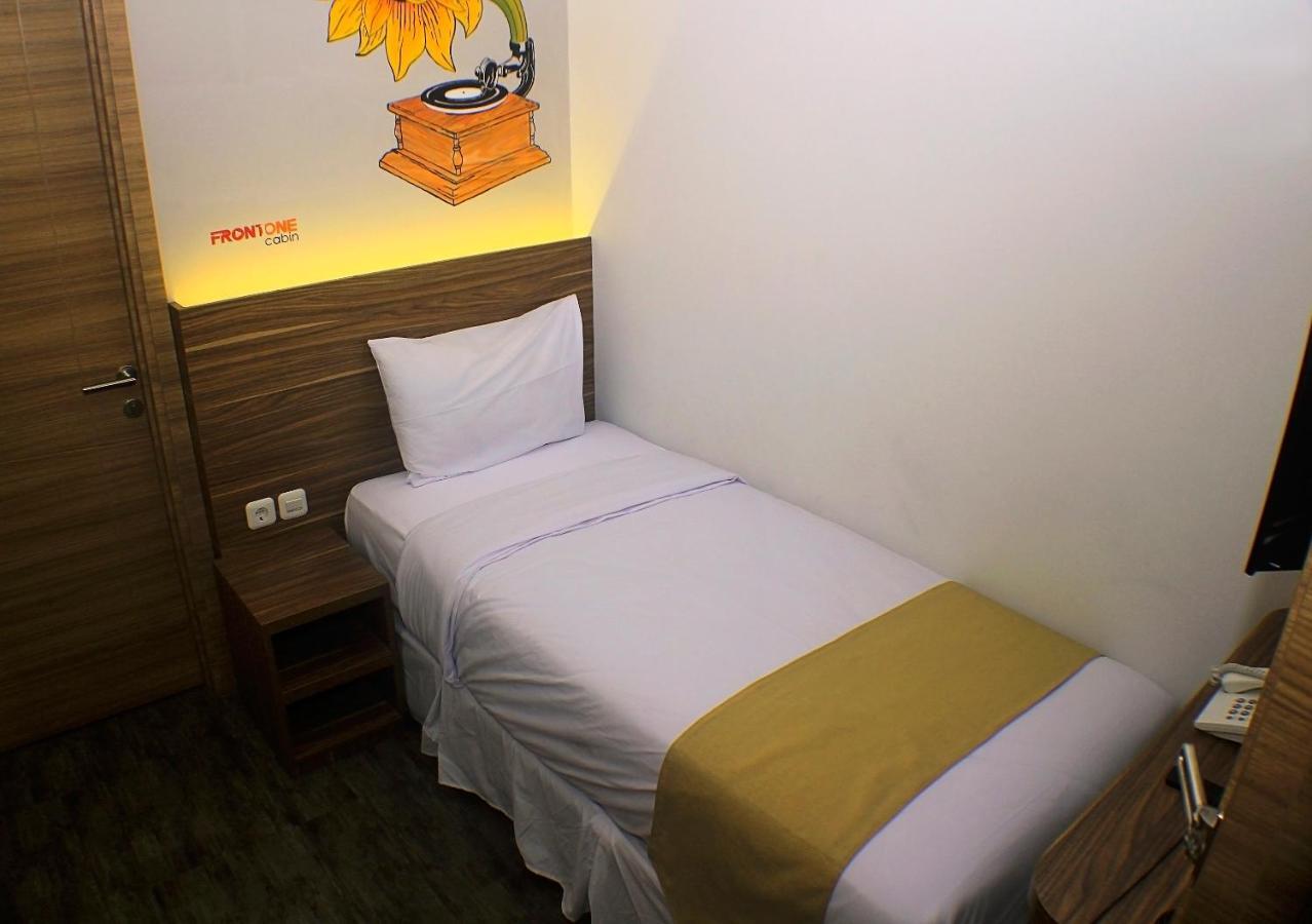 Front One Cabin Malioboro Jogja يوغياكارتا المظهر الخارجي الصورة